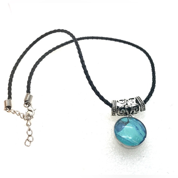 Necklace with handmade 20mm Snap Jewelry SN20 filigree pendant - Picture 1 of 3